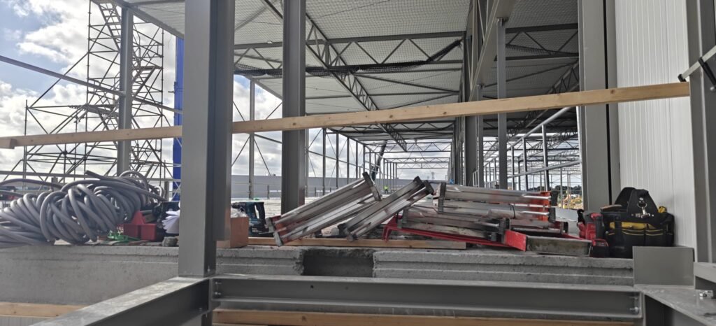 WhatsApp Image 2025-10-30 at 16.49.00 (1)